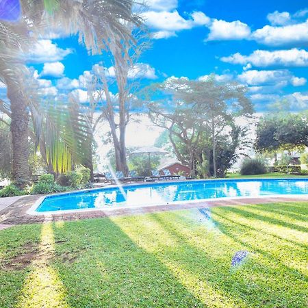 Hotel 247 @ ไวท์ริเวอร์ ภายนอก รูปภาพ